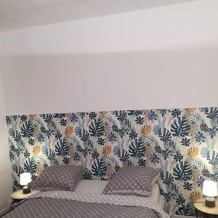 Apartament Appt Bleu Pres Cathedrale De Reims Et Neoma Zewnętrze zdjęcie