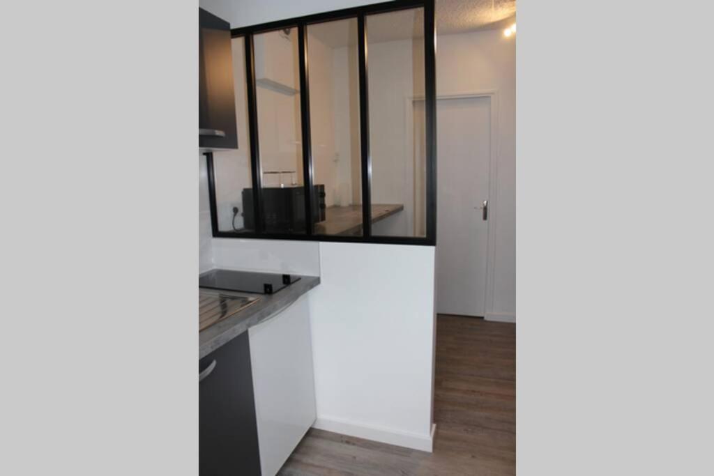 Apartament Appt Bleu Pres Cathedrale De Reims Et Neoma Zewnętrze zdjęcie